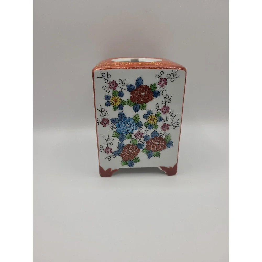 Antique‎ Chinese Porcelain Container